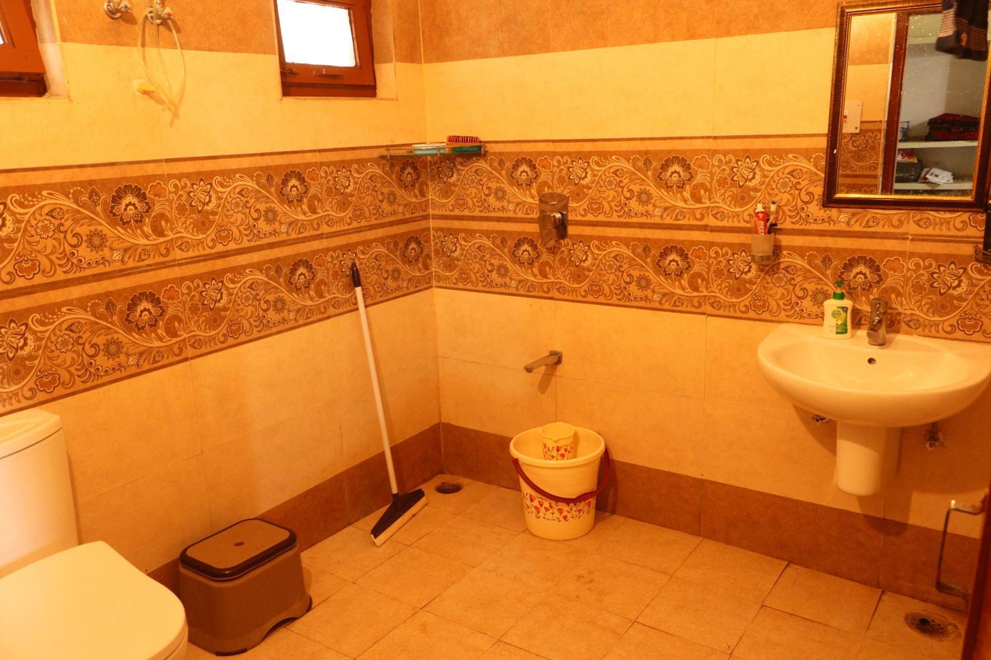 The Deodar Inn Pauri Εξωτερικό φωτογραφία