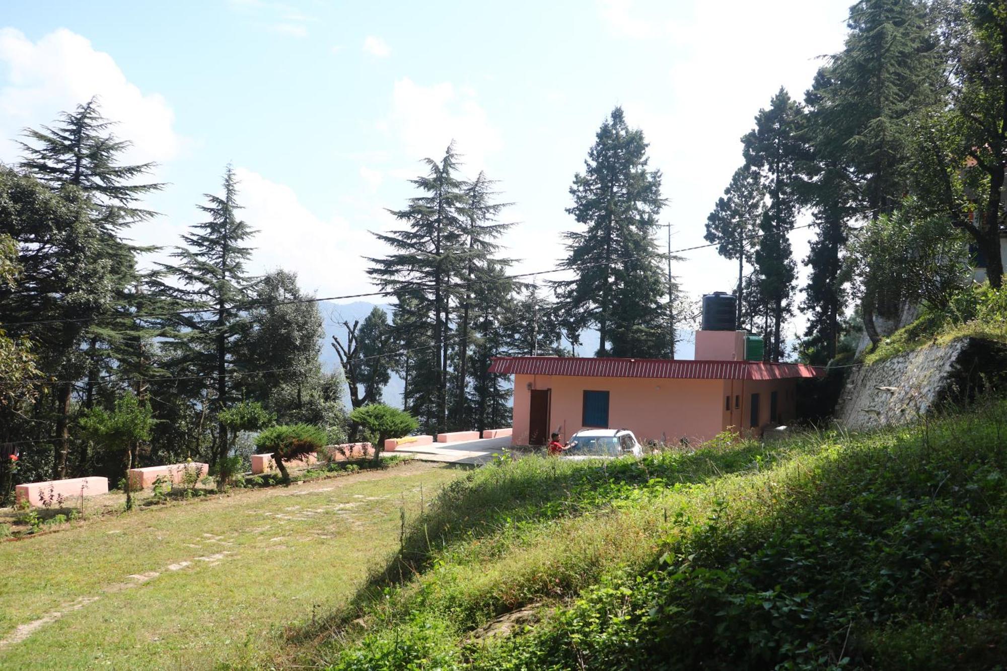 The Deodar Inn Pauri Εξωτερικό φωτογραφία